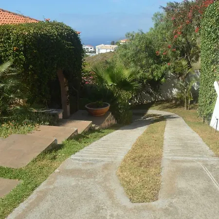 Jacaranda Villa *
